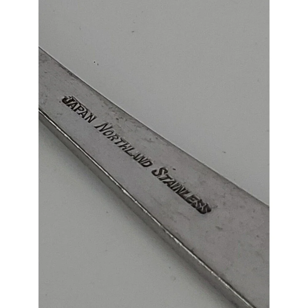 Northland Stainless (Japan) Burnished Pattern #OHS125 By‎ Oneida (16 Piece Lot)